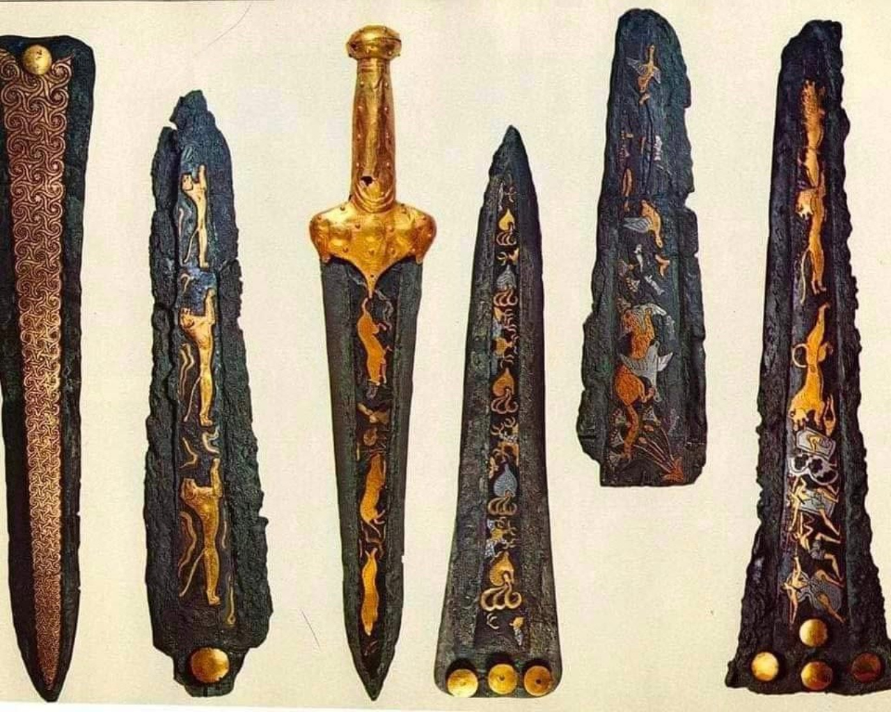 Unveiling Ancient Opulence: Mycenaean Daggers (1550-1500 BC) Unearthed in Crete's Grave Circle A - BNN Breaking